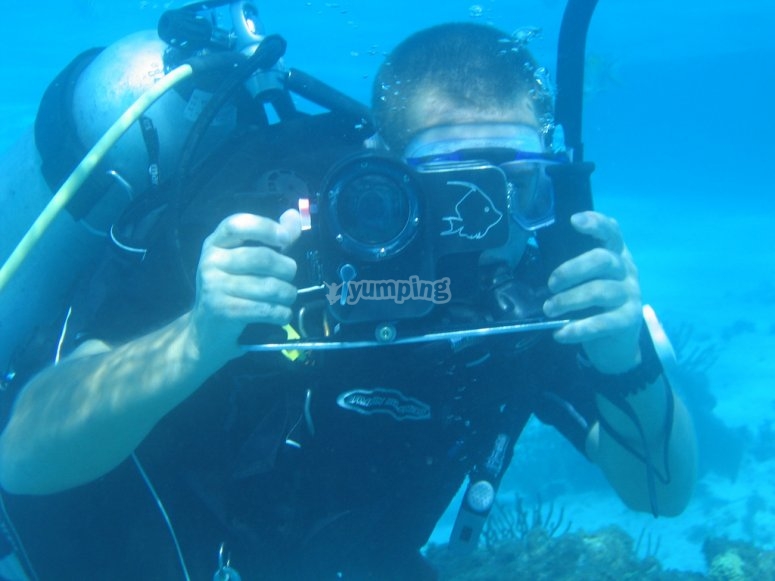Apuntando con la camara de fotos Apuntando con la camara de fotos